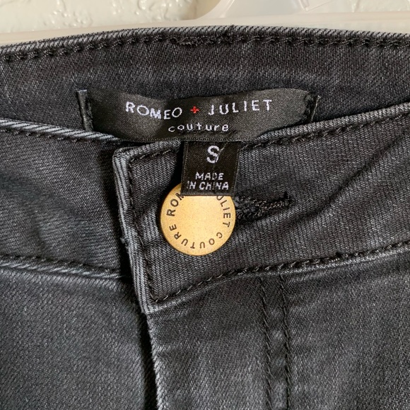 Romeo & Juliet Couture Skinny Jeans - Picture 3 of 3